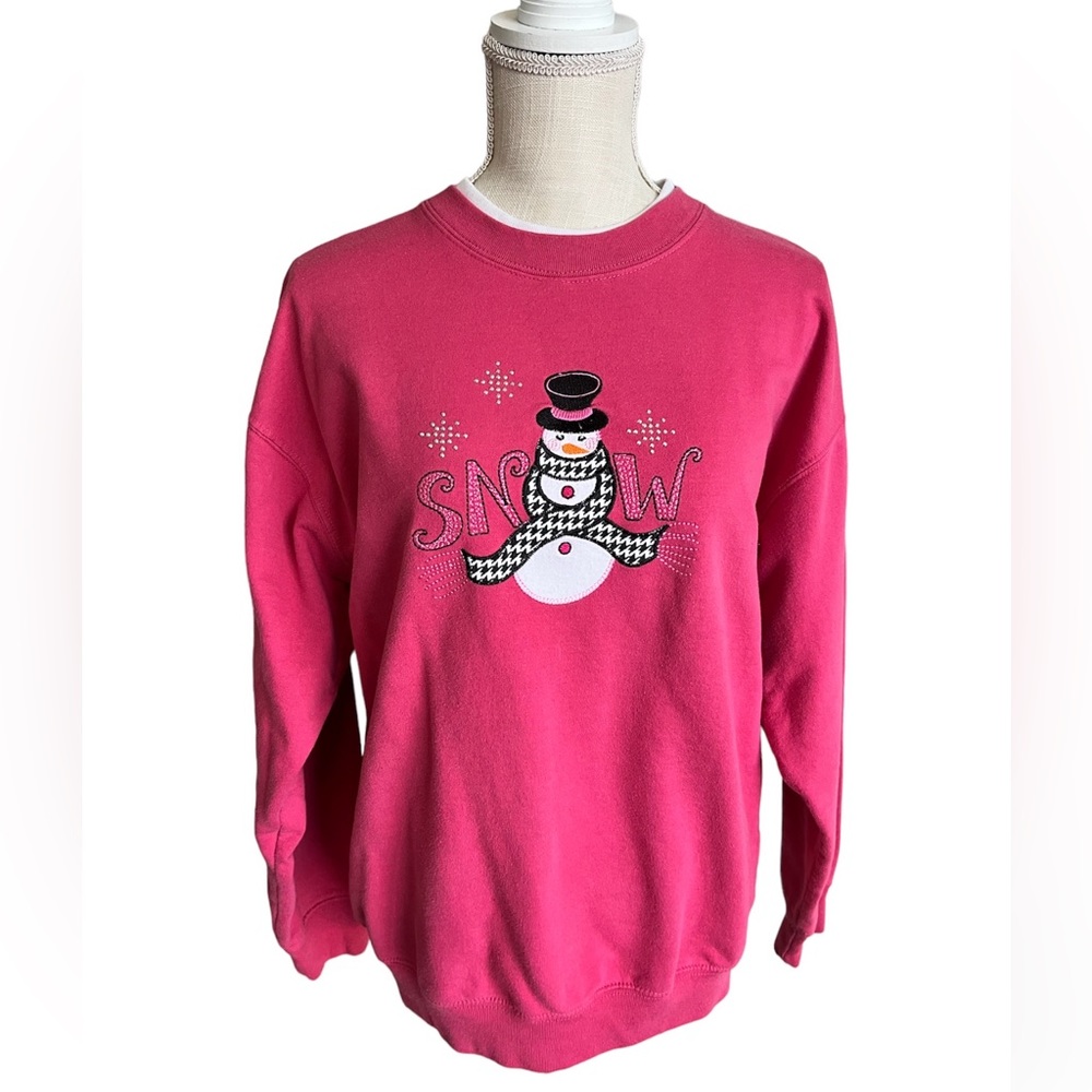 M&C Sportswear Goods vintage sweatshirt snowman crewneck pink Women’s Medium